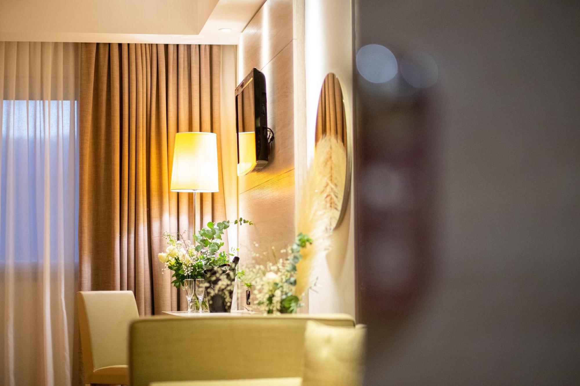 Una Hotels Tenuta Contessa Farm & Spa Cosenza มอนตัลโตอุฟฟุโก ภายนอก รูปภาพ