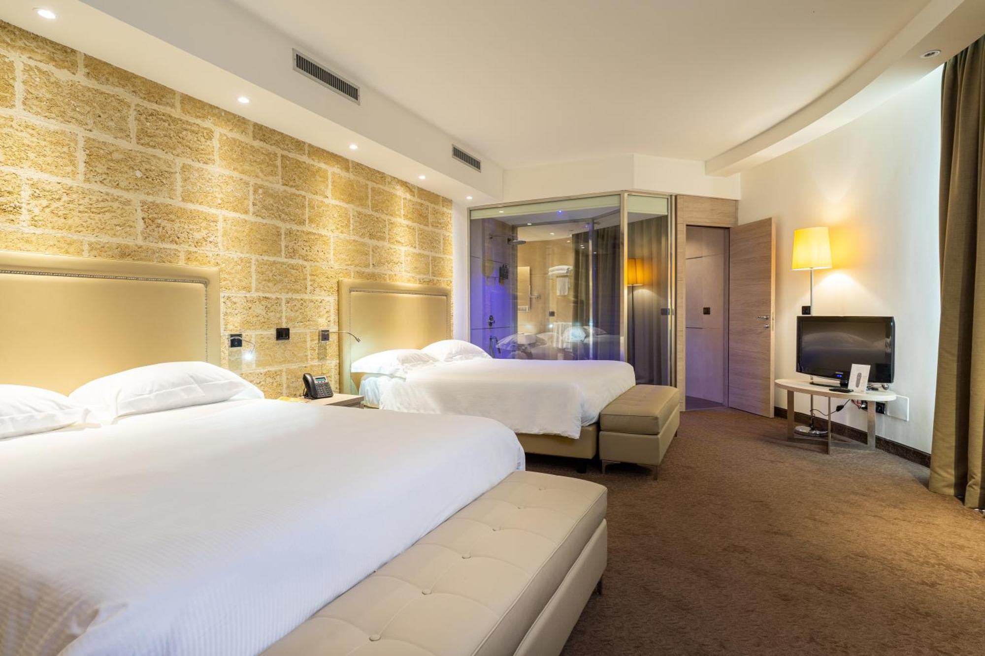 Una Hotels Tenuta Contessa Farm & Spa Cosenza มอนตัลโตอุฟฟุโก ภายนอก รูปภาพ