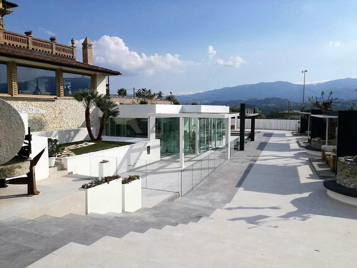 Una Hotels Tenuta Contessa Farm & Spa Cosenza มอนตัลโตอุฟฟุโก ภายนอก รูปภาพ